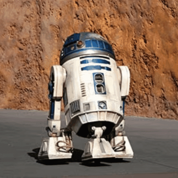 R2-D2 - £100 Cash - 8 points